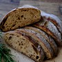 Pain complet au levain – 1 pièce artisanale