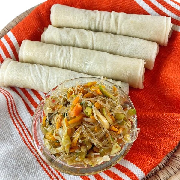 Organic vegetarian spring roll – 1 piece Organic vegetarian spring roll – 1 piece